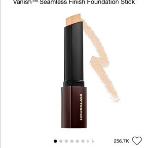 Hourglass stick foundation